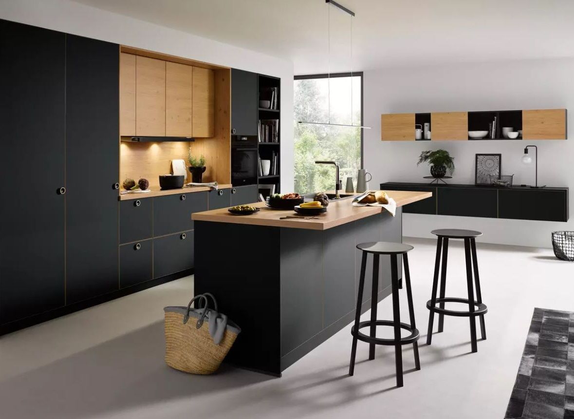 Une Cuisine Noire, Chic et Elégante