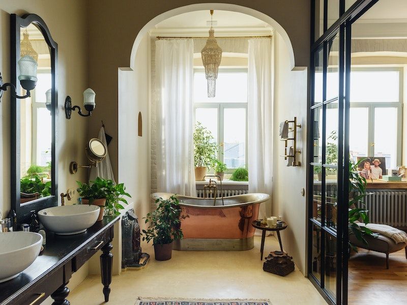 Idées de décoration pour une salle de bains moderne et élégante
