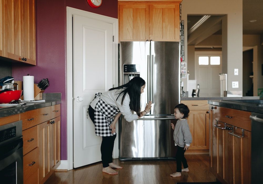 Comment choisir le réfrigérateur idéal pour votre cuisine: taille, fonctionnalités et efficacité énergétique