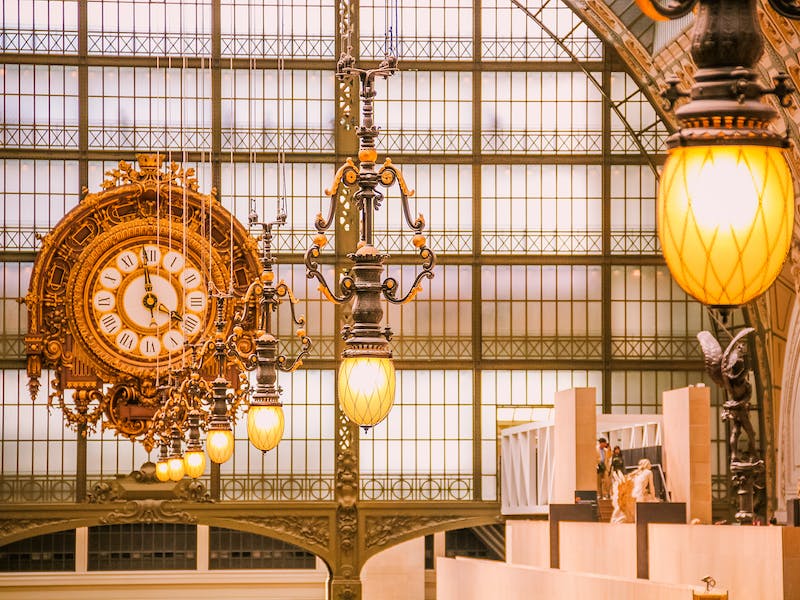 Des luminaires aux oeuvres d'art : l'éclairage sculptural pour une décoration innovante
