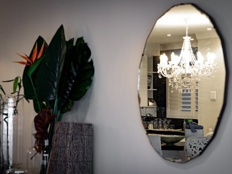 Les secrets de la décoration avec des miroirs : agrandissez votre espace en beauté
