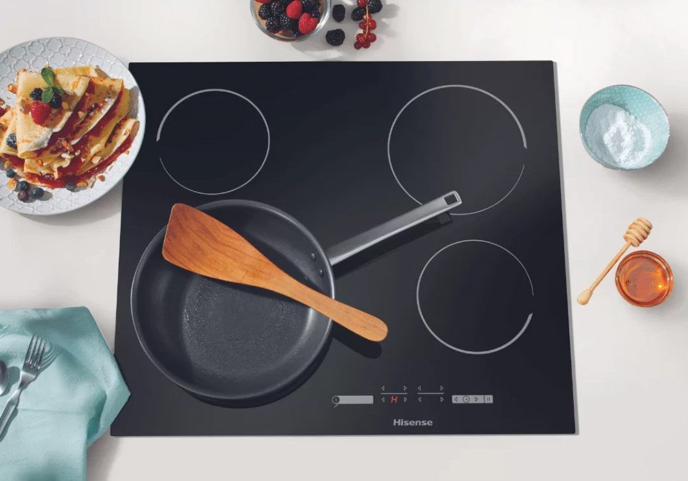 Table de Cuisson 4 Foyers Vitrocéramique Hisense (E6431CB) Cuisson Votre Magasin de Meuble et Électroménager à La Réunion !