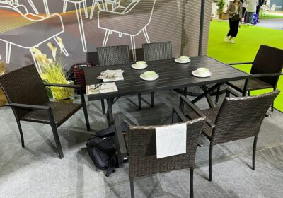 Ensemble de Repas de Jardin 7 Pièces Jardins & Terrasses Votre Magasin de Meuble et Électroménager à La Réunion ! 2 Ensemble de Repas de Jardin 7 Pièces