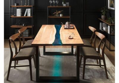 Table Cristal en Acacia et Résine Époxy LEDT