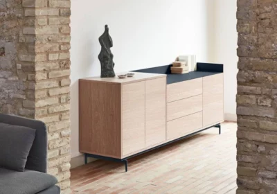Chaise Minty Gris Foncé Les Chaises Votre Magasin de Meuble et Électroménager à La Réunion ! 4 Buffet Bas 3 Portes 3 Tiroirs Valley Chêne Clair/Bleu