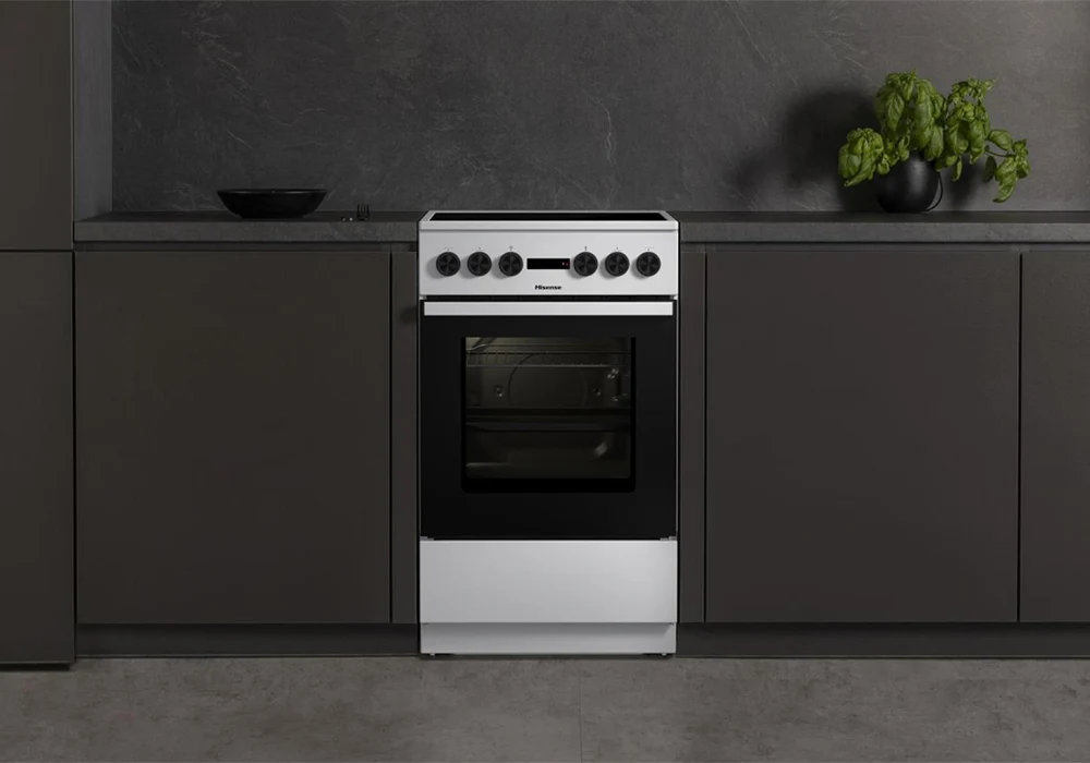 Cuisinière Vitroceramique 4 feux HISENSE HEC5A11WG Cuisson Votre Magasin de Meuble et Électroménager à La Réunion !
