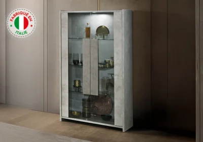 Vitrine 2 Portes Gris (COLLECTION SOLE) Armoires, Commodes & Chevets Votre Magasin de Meuble et Électroménager à La Réunion !