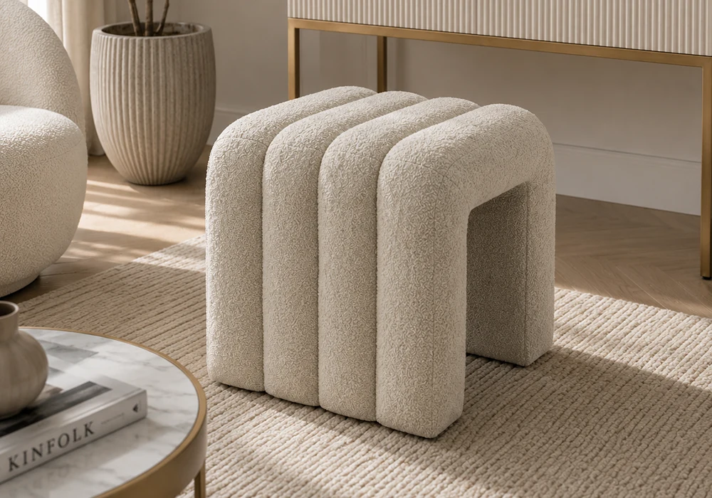 Pouf TEDY Beige Fauteuils, Tabourets & Poufs Votre Magasin de Meuble et Électroménager à La Réunion ! 4 Pouf TEDY Beige – Image 1