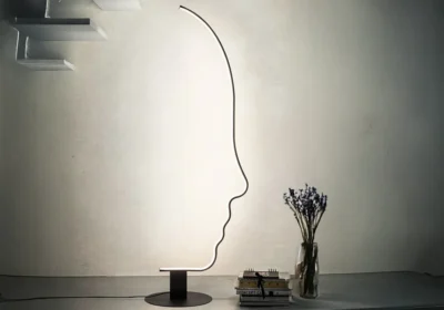Lampadaire SILHOUETTE 42W CCT – LED Design Sculptural Noir