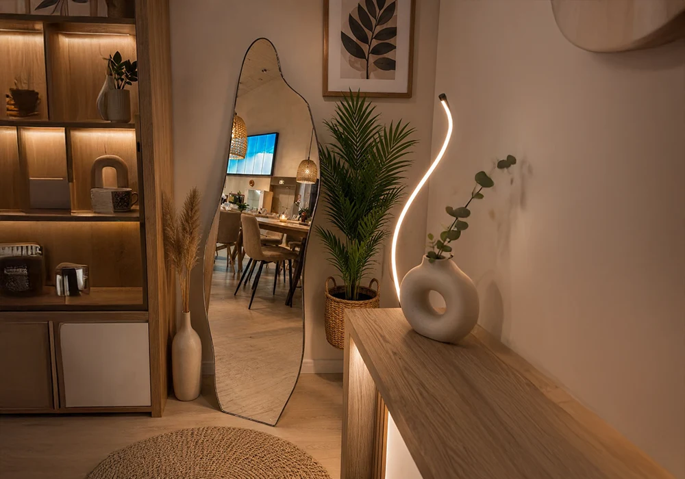 Miroir GALET Sur Pied Noir Décoration Votre Magasin de Meuble et Électroménager à La Réunion ! 4 Miroir GALET Sur Pied Noir – Image 1