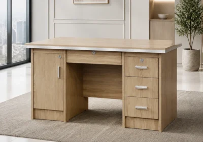 Bureau Droit CLASSIO Avec 4 Tiroirs Sécurisés/ 1 Porte